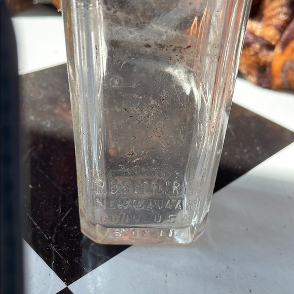 Vintage Clear Glass Bottle - Picture 2 of 3